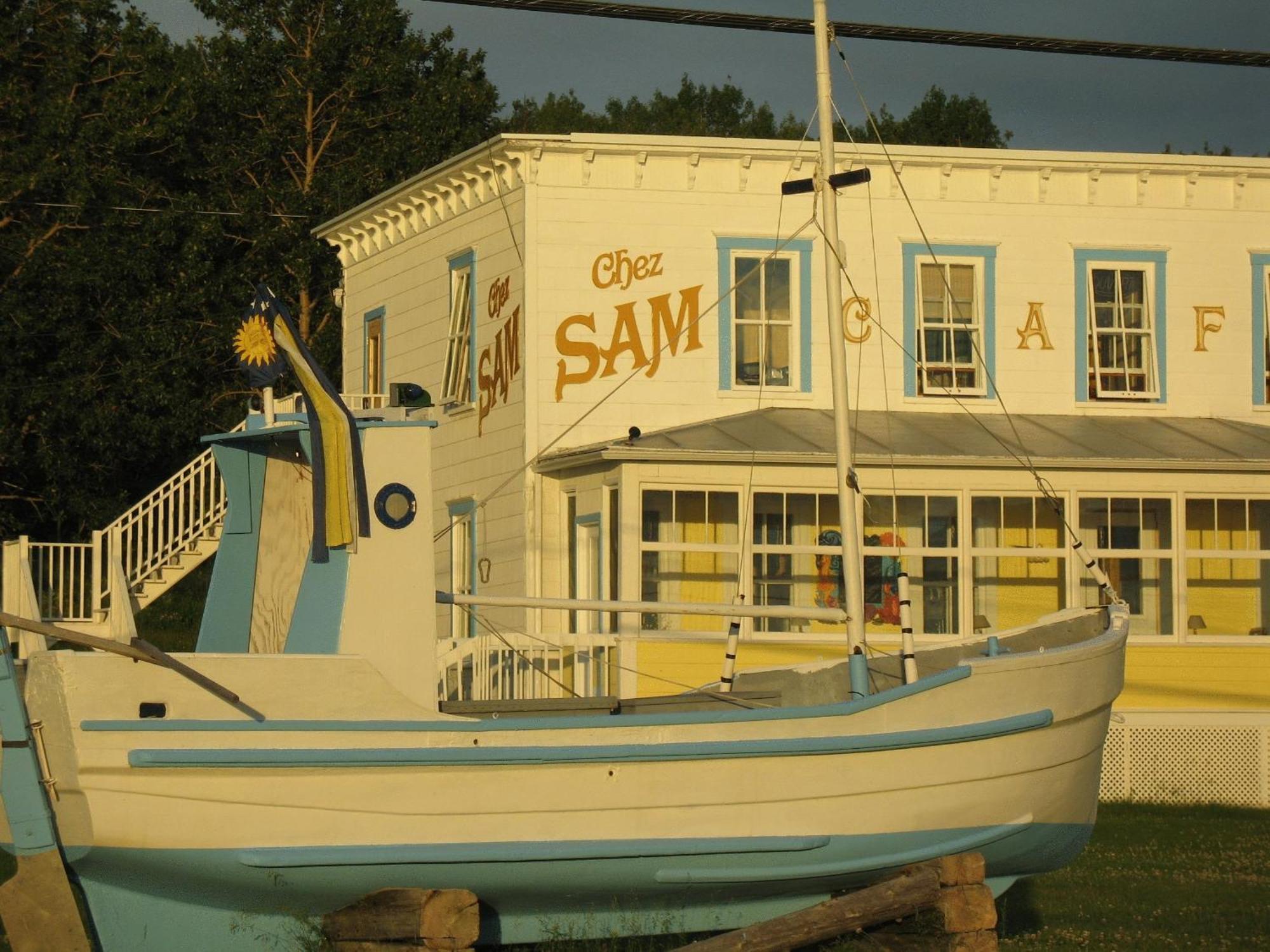 Auberge Du Cafe Chez Sam Baie-Sainte-Catherine Zewnętrze zdjęcie