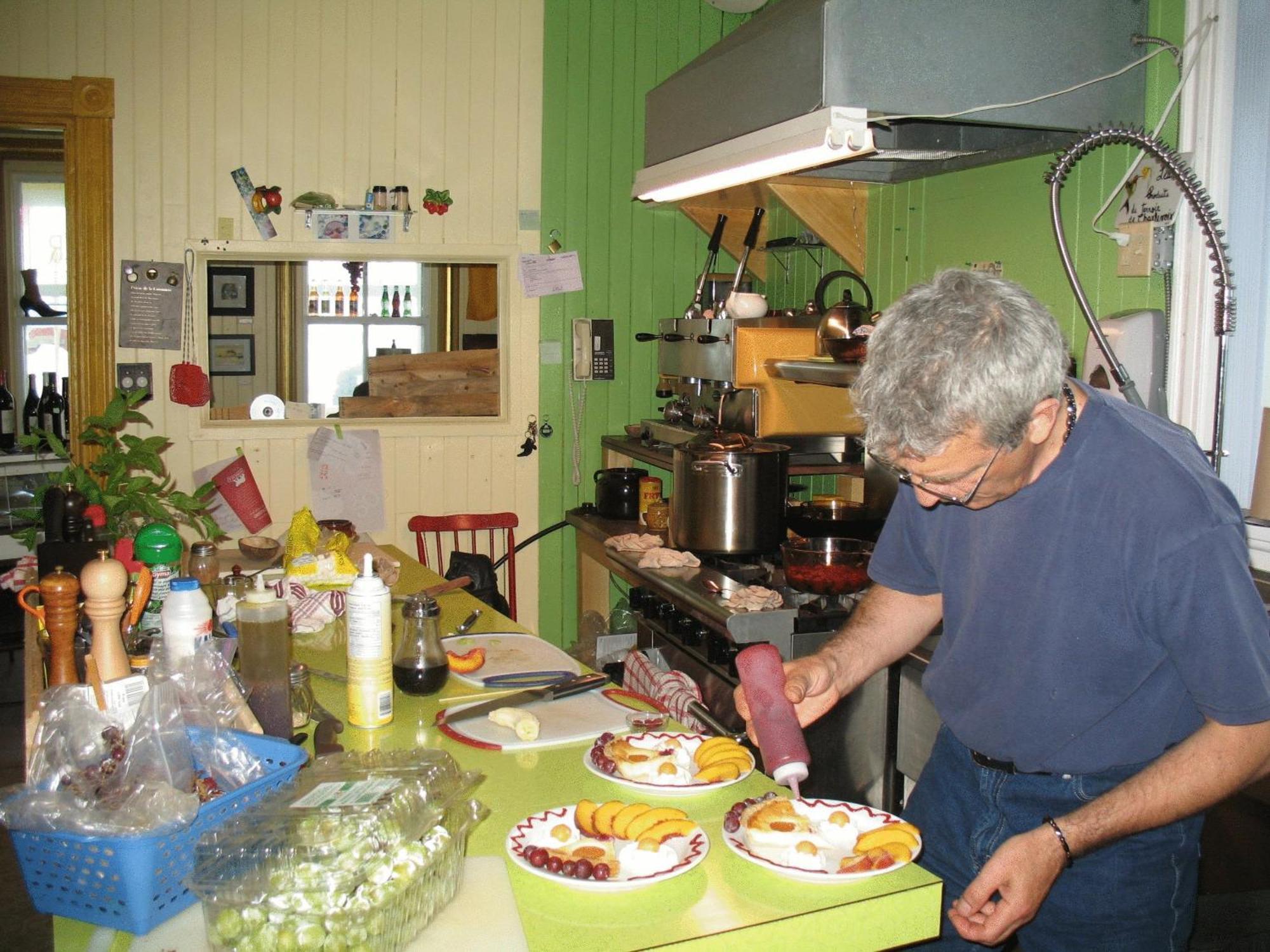 Auberge Du Cafe Chez Sam Baie-Sainte-Catherine Zewnętrze zdjęcie